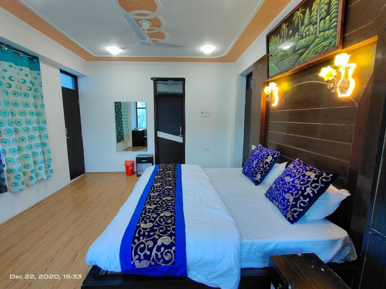 Hotel D Indian Kargil Eksteriør billede